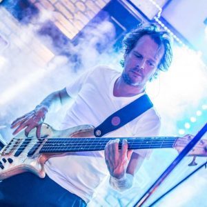 Thomas Dirks basgitaar
