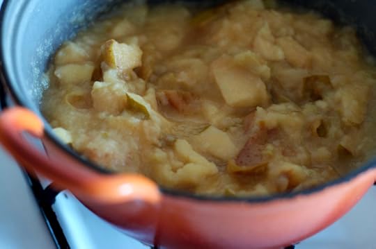 cooked fruit for apple-quince fruit cheese