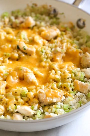 Skillet Cheesy Chicken and Veggie 
