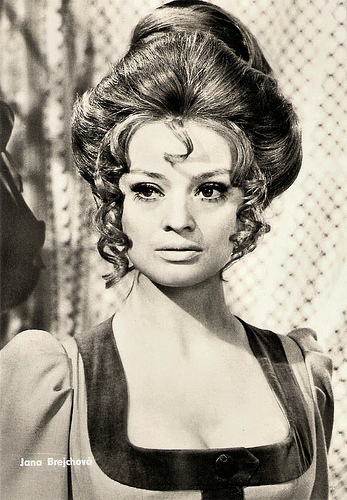 Jana Brejchová in Luk královny Dorotky (1971)