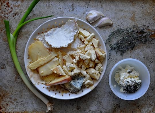 Scrapes of cheese for fromage fort