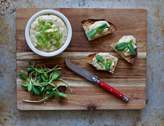 Crostini with finished fromage fort