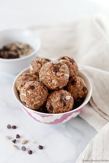 These sunflower seed butter and chocolate chip no-bake energy balls are perfect for school lunches for kids. They are nut-free, dairy-free, and gluten-free.