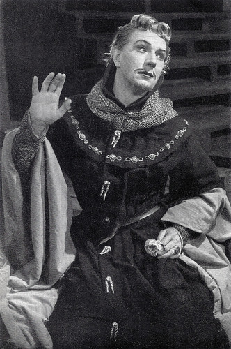 Michael Redgrave in King Richard II