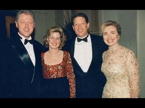 VIDEO: 1993 – Pat Buchanan and Christopher Hitchens on NAFTA, Perot, Clintons and More