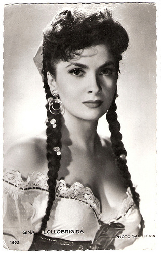 Gina Lollobrigida