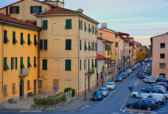 Lucca Italy Streets and Buildings Tour