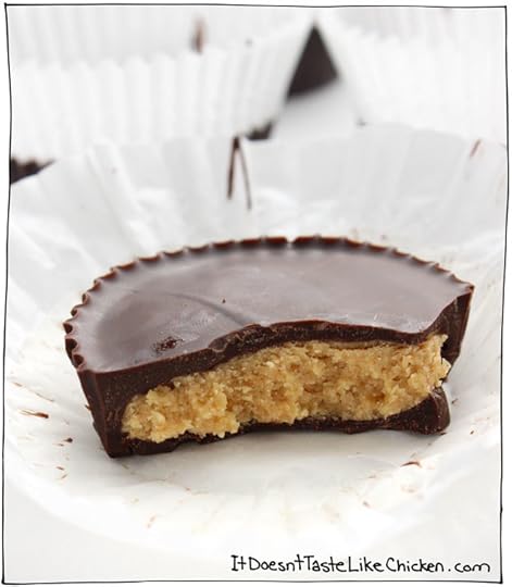 30 Vegan Candy and Chocolate Bar Recipes! Perfect for a gift or just for yourself to enjoy. Whip up some sweet treats to celebrate a holiday such as Valentine's Day, Easter, Christmas, Halloween, or for any day of the week so you have them on hand when sugar cravings strike. #itdoesnttastelikechicken #veganrecipes #vegandesserts #candy
