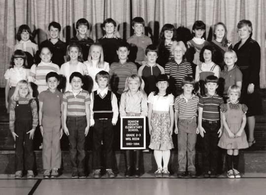 Unqualified 1-- bookspoils