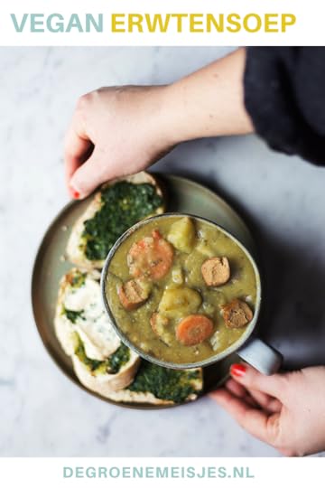 Recept voor makkelijke en gezonde vegan erwtensoep vol groenten. Lees de stap voor stap beschrijving en maak 'm zelf ook. #erwtensoep #vegan