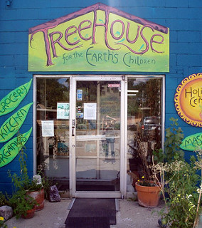 treehouse-pic-1-570x642