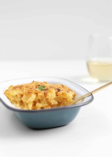 White Wine Mac and Cheese by The Fauxmartha