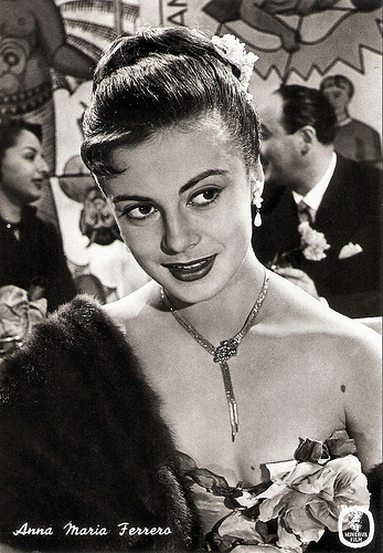 Anna Maria Ferrero in Canzoni di mezzo secolo (1954)