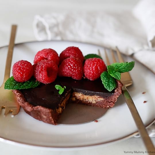 Delicious chocolate tart filled with peanut butter and topped with ganache.