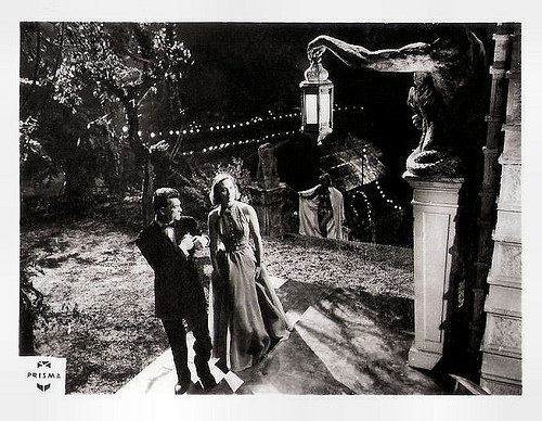 Michèle Morgan and Jean Marais in Aux yeux du souvenir (1948)