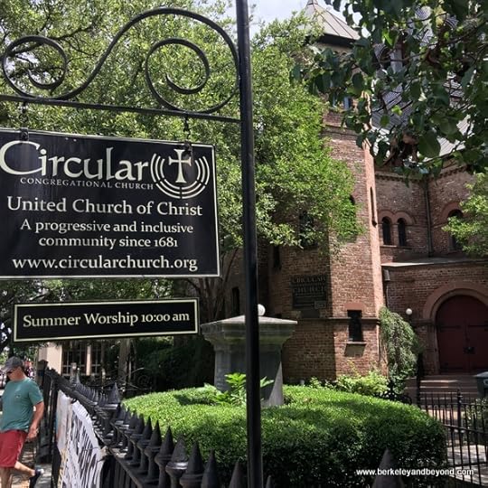 exterior of Circular Congregational Church in Charleston, South Carolina