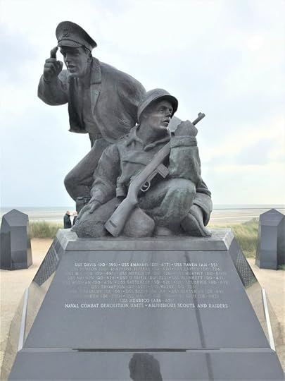 Depiction of a naval officer and a member of a naval combat demolition unit, US Navy Monument, Utah Beach, Sainte Marie du Mont, France, September 2017 (Photo: Sarah Sundin)