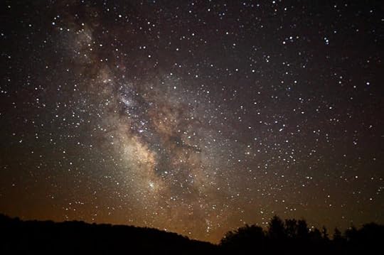 Center_of_the_Milky_Way_Galaxy_from_the_mountains_of_West_Virginia_-_4th_of_July_2010