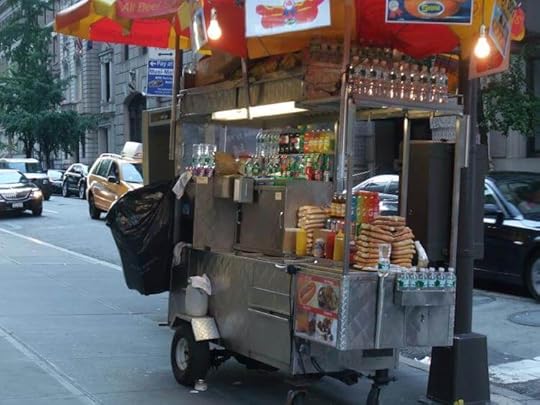 2a New York Hot Dog, Delicious Foods of the USA, Survive Travel