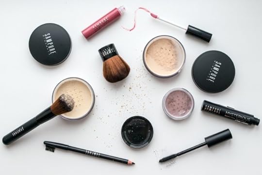 merilin-taimre-paljas-porgand-akne-armid-mineraal-kosmeetika-puuder-sampure-looduslik-naturaalne-taskukohane-pure-cosmetics-akne-nägu-vistrik-punn-punetav-nahk--blogi-ilu