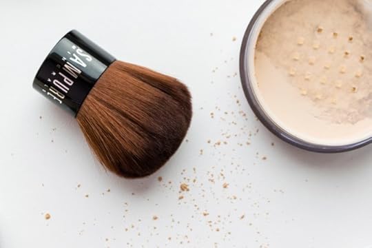 merilin-taimre-paljas-porgand-akne-armid-mineraal-kosmeetika-puuder-sampure-looduslik-naturaalne-taskukohane-pure-cosmetics-akne-nägu-vistrik-punn-punetav-nahk--blogi-ilu