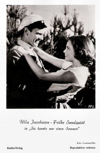 Ulla Jacobsson and Folke Sundquist in Hon dansade en sommar (1951)