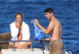 Morata Antusias Sambut Bayi Kembar Hasil Dari Alice