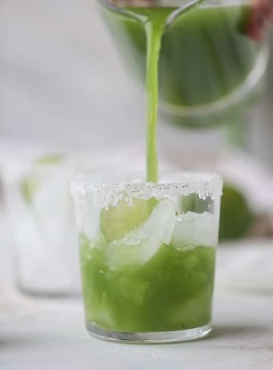 golden green goddess margaritas I howsweeteats.com #greengoddess #margaritas #saintpatricksday #cocktails #golfleaf