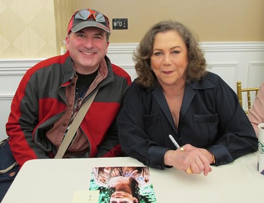 Phil with Kathleen Turner at Monster Mania 39