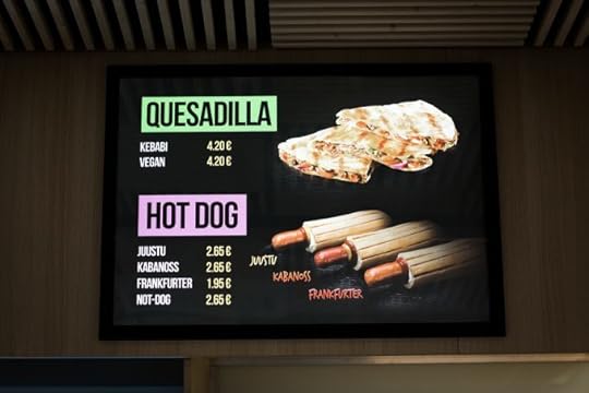 merilin-taimre-paljas-porgand-kus-süüa-vegan-menüü-hot-not-dog-burger-wrap-quasadilla-olerex-tankla-tervislik-kiirtoit-kersti-niglas