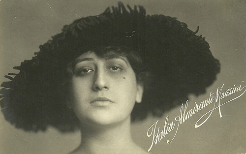 Italia Almirante Manzini