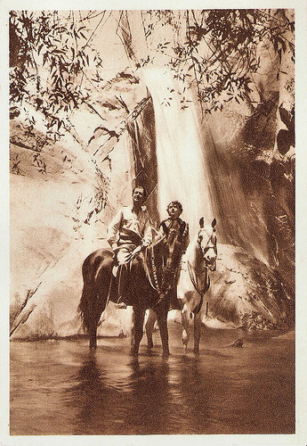 Ronald Colman and Jane Wyatt in Lost Horizon (1937)