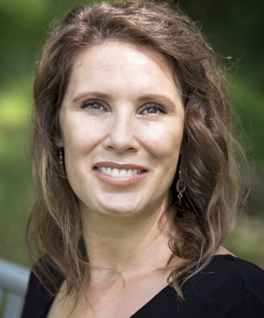  Ariel Lawhon 