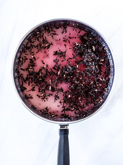 rosé hibiscus mimosas I howsweeteats.com #champagne #mimosa #rose #hibiscus #cocktail