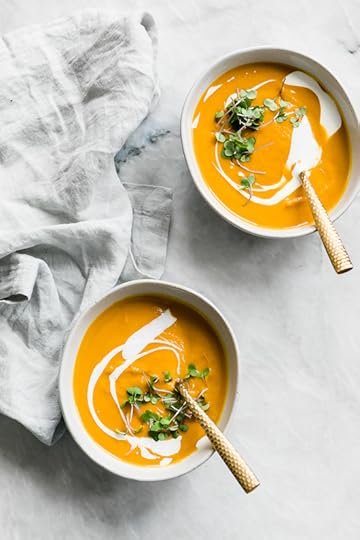 This healthy Carrot Ginger Soup is made with fresh carrots, a hint of fresh ginger and a touch of sour cream blended together until creamy, perfect for lunch or dinner. You can make it vegan or dairy-free by swapping the cream for coconut milk.