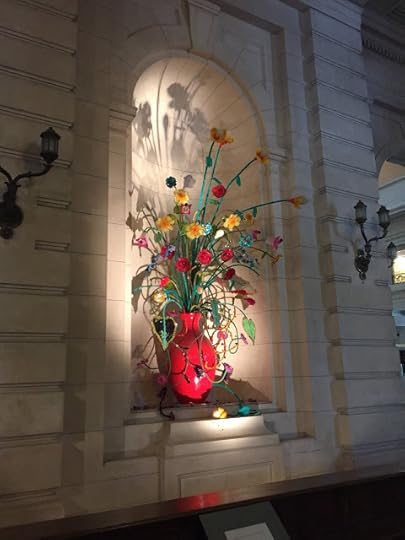 Performance Center Vase