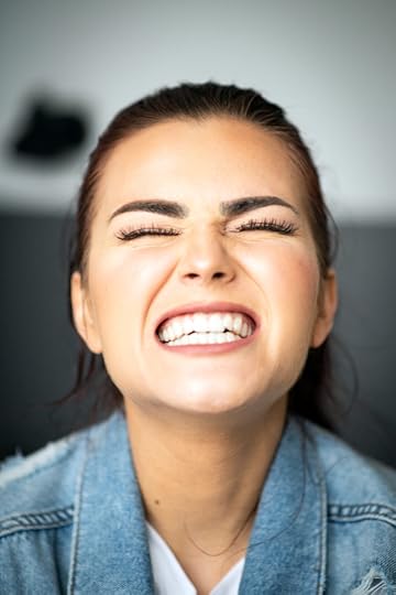 merilin-taimre-paljas-porgand-blogi-tervis-hambad-hambaarst-sanare-hambakliinik-hammas-32-sonicare-philips-tarkusehambad-näo-lõualuu-kirurgia-valgendamine-sooda-pärli-pesu