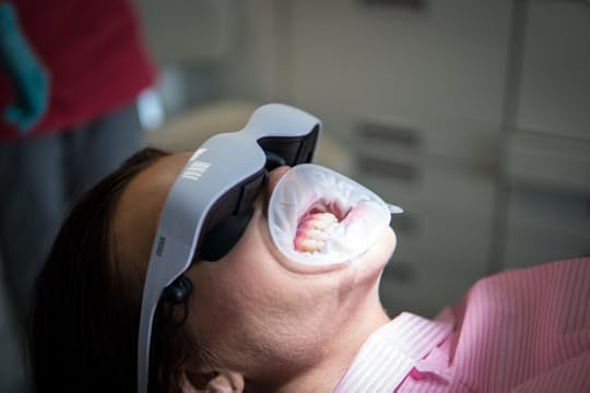 merilin-taimre-paljas-porgand-blogi-tervis-hambad-hambaarst-sanare-hambakliinik-hammas-32-sonicare-philips-tarkusehambad-näo-lõualuu-kirurgia-valgendamine-sooda-pärli-pesu