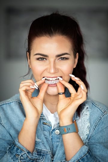 merilin-taimre-paljas-porgand-blogi-tervis-hambad-hambaarst-sanare-hambakliinik-hammas-32-sonicare-philips-tarkusehambad-näo-lõualuu-kirurgia-valgendamine-sooda-pärli-pesu