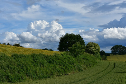 clouds-1460001_960_720