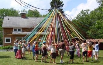  Ring around the May Pole 