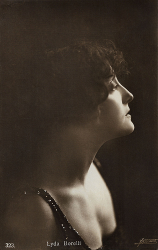 Lyda Borelli