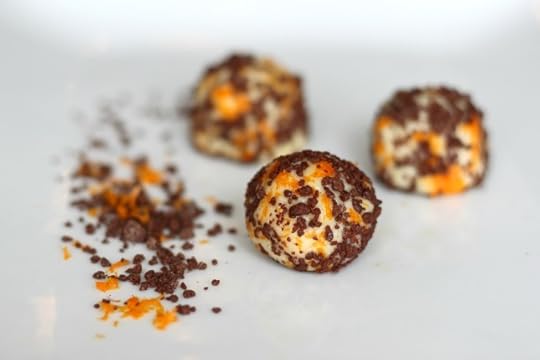 Edited Macadamia Balls