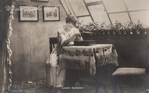 Louise Kartousch in Wo die Lerche singt (1918)