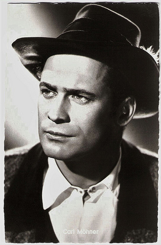 Carl Möhner in Der Geierwally (1956)