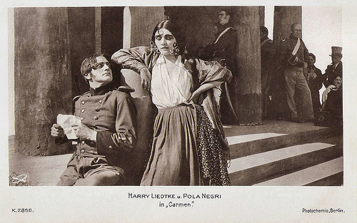 Pola Negri and Harry Liedtke in Carmen (1918)