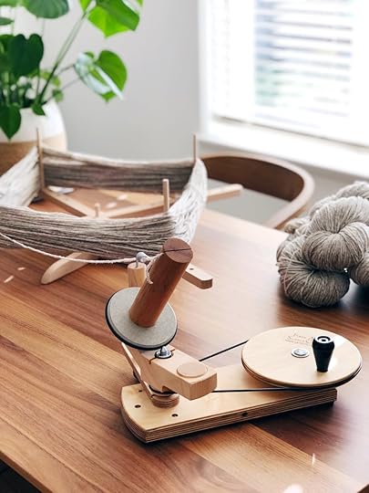 Fiber Artist Supply Co Maple Jumbo Ball Winder