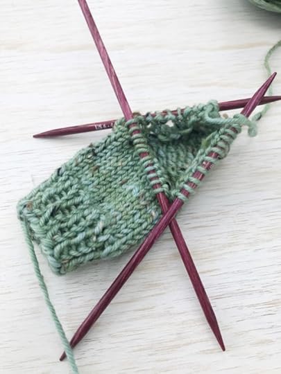 How to Knit Socks | How to knit sock gusset. #knitting #knit #sock #tutorial #vickiehowell