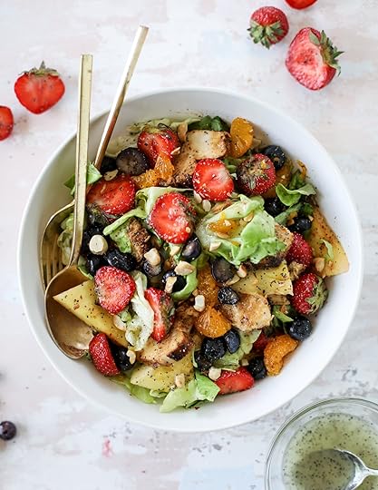 This copycat Panera strawberry poppyseed salad is absolutely delicious and refreshing and perfect for summer! Serve it with grilled chicken like the recipe here or swap for shrimp or fish. I howsweeteats.com #strawberry #poppyseed #salad #chicken #panera #copycat