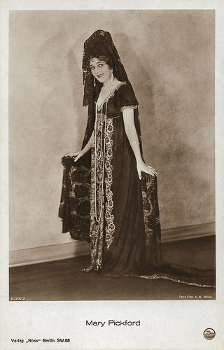 Mary Pickford in Rosita (1923)